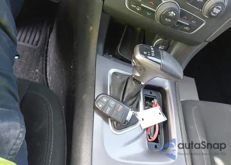 2019 Dodge Charger Gt Rwd z USA, uszkodzony, nr VIN 2C3CDXHG0KH740422